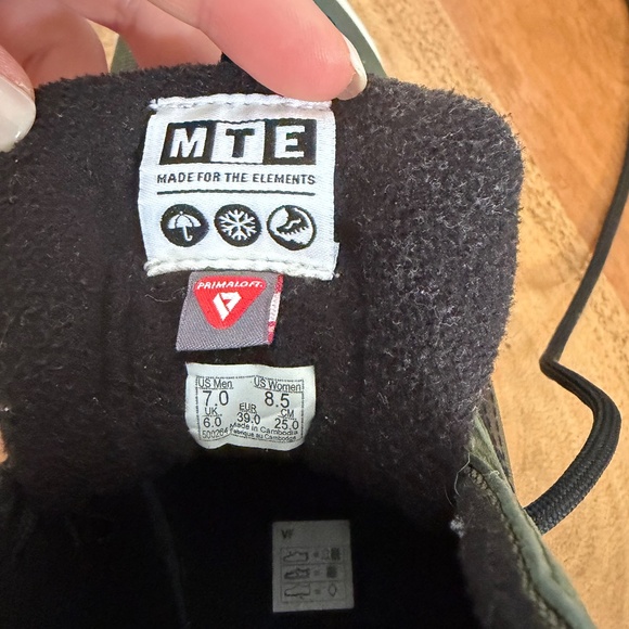 VANS winter boots in great condition ! - Picture 4 of 4